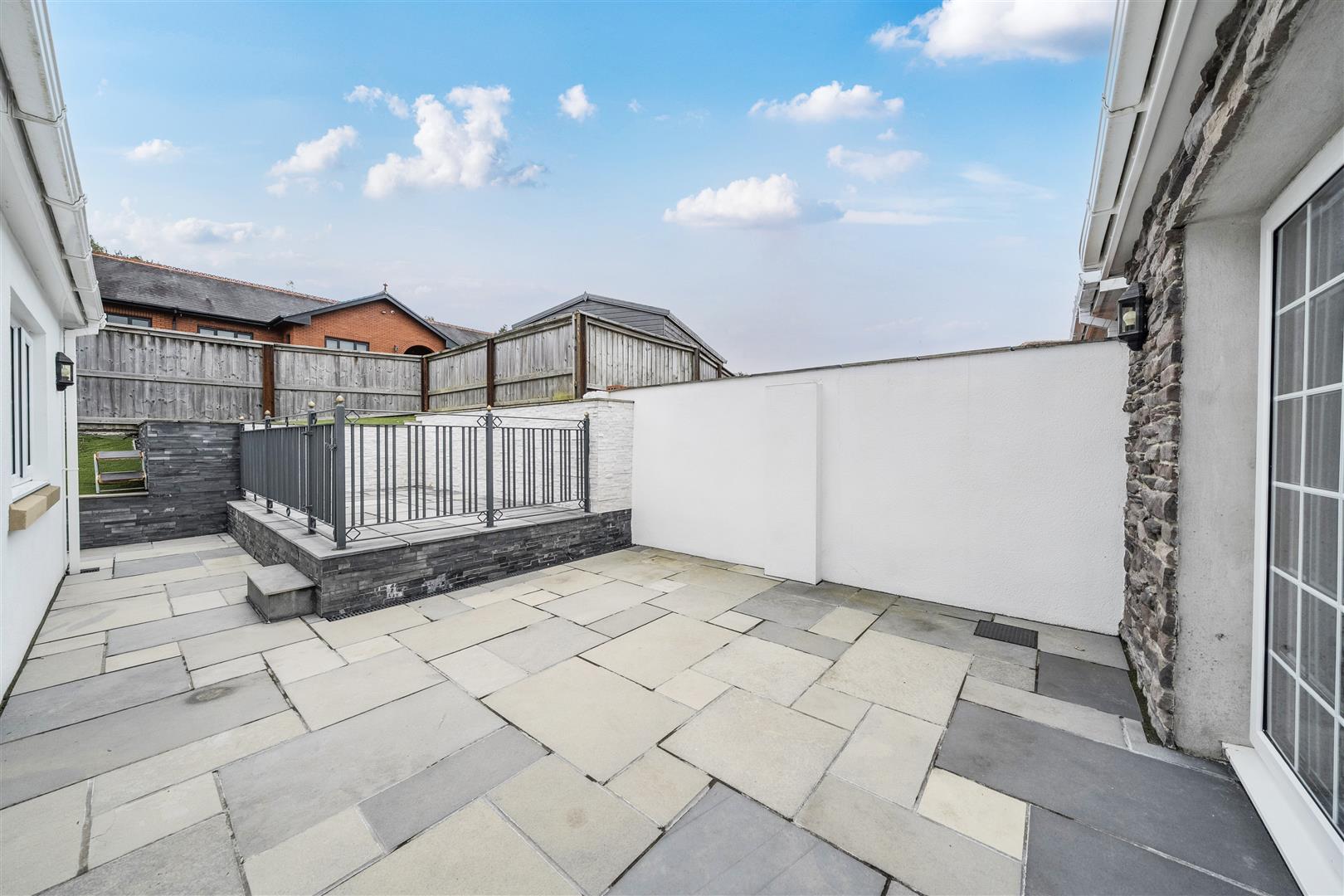 Sawel Court, Pontarddulais, Swansea, SA4 0TF